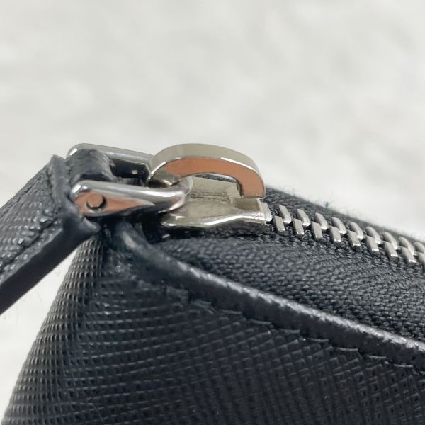 【12期0利率】 PRADA 拉鍊護照長夾【95成新】 