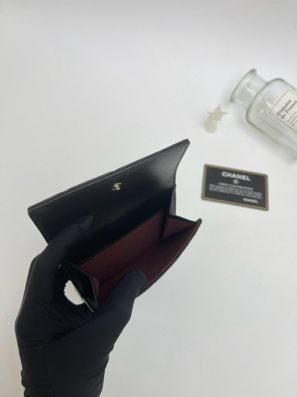 【9成新】CHANEL 菱格紋雙折短夾 