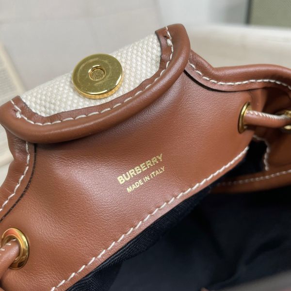 【12期0利率】BURBERRY  TB帆布迷你水桶包【95成新】 