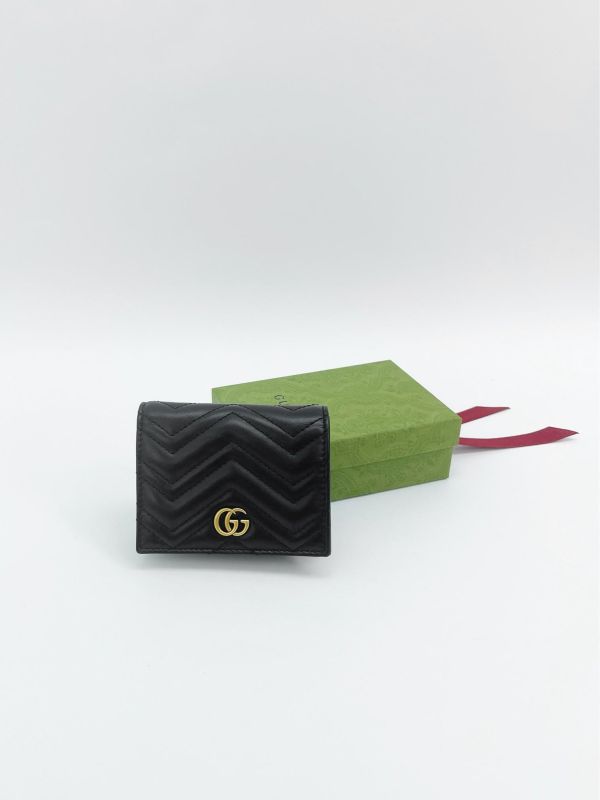 【99成新】GUCCI Marmont 愛心兩摺拉鍊零錢袋短夾 