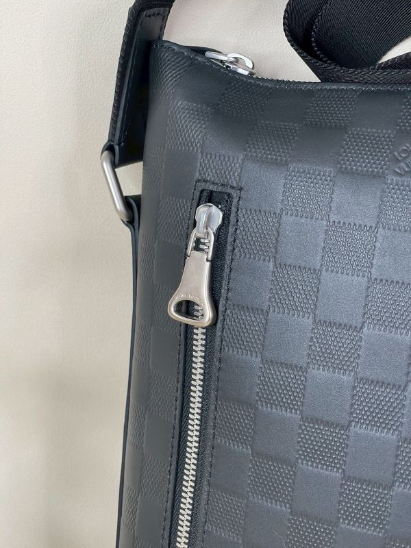 【分期0利率】LV Apollo BB 郵差包 【95成新】 