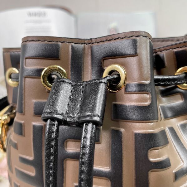 【12期0利率】FENDI Mon Tresor迷你水桶包 咖老花【9成新】 