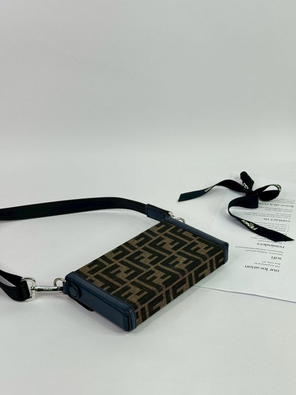 【9成新】FENDI Mini Soft Trunk 老花斜背包 