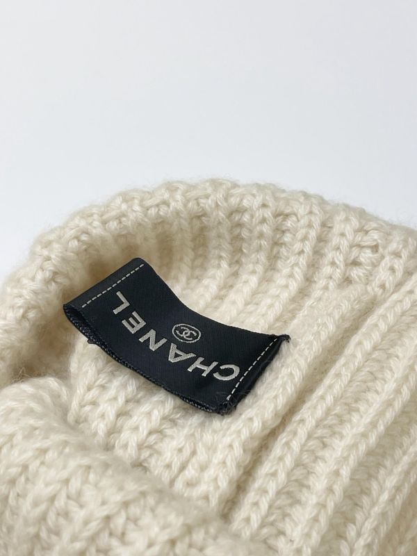 【9成新】CHANEL 23K  LOGO 亮片毛帽 