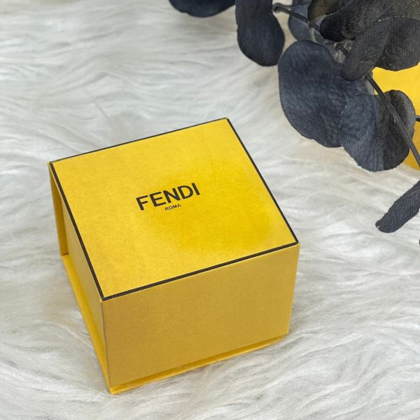 【12期0利率】FENDI F IS FENDI耳環 【99成新】 