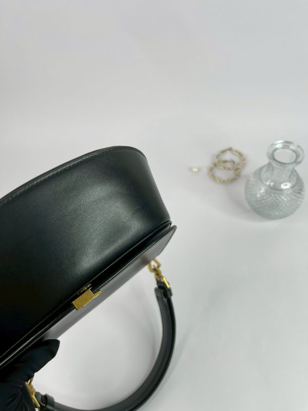 【分期0利率】YSL Voltaire Handle 手袋【95成新】 