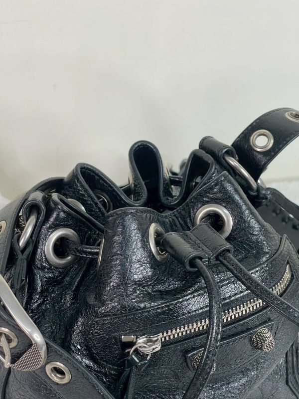 【分期0利率】BALENCIAGA LE CITY 迷你水桶包 【95成新】 