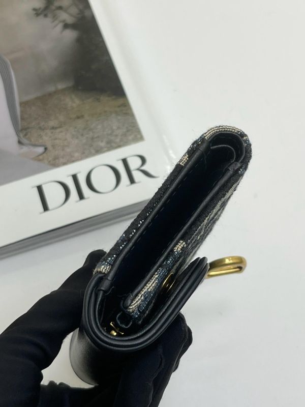 【閒置新品】Dior Saddle Lotus三折短夾 