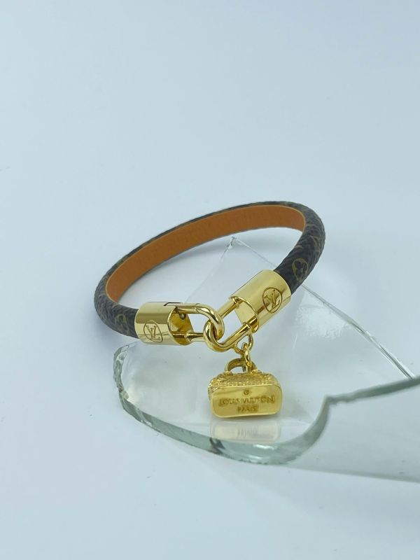【閒置新品】LV Alma Monogram 手鐲 