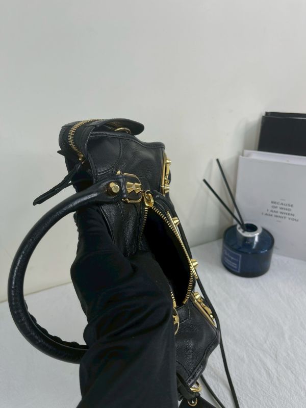 【分期0利率】Balenciaga迷你機車包【9成新】 