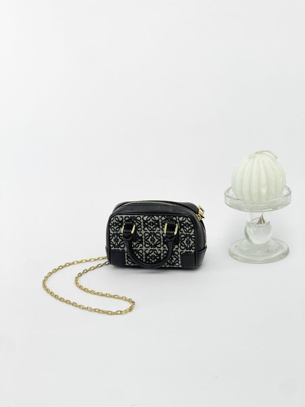 【95成新】LOEWE NANO ANAGRAM BAG 