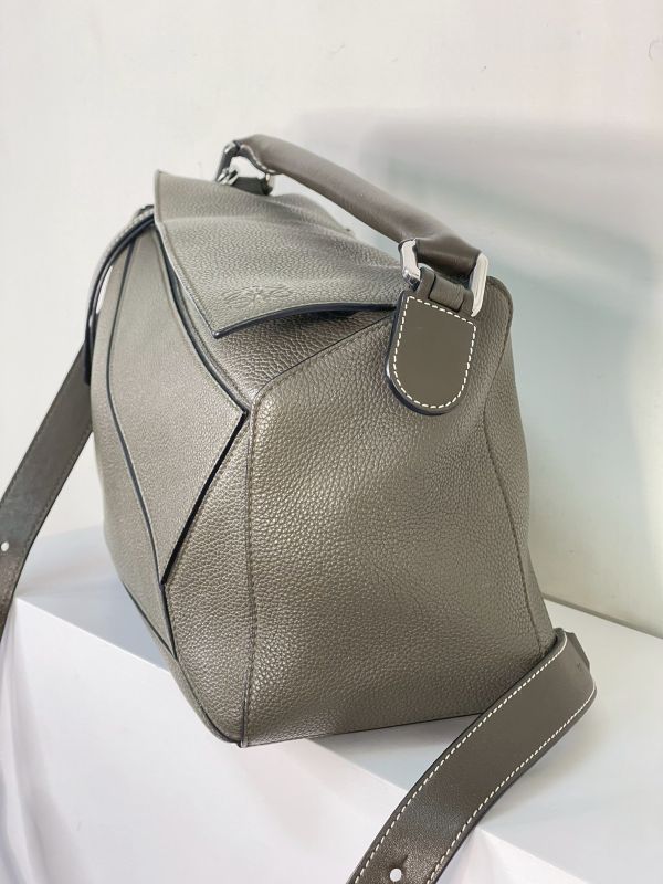 【分期0利率】LOEWE PUZZLE 中號【95成新】 