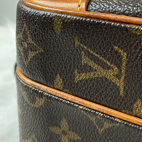 【12 期0利率】LV Nile Crossbody雙層大型相機包【85成新】【現金價28500】 