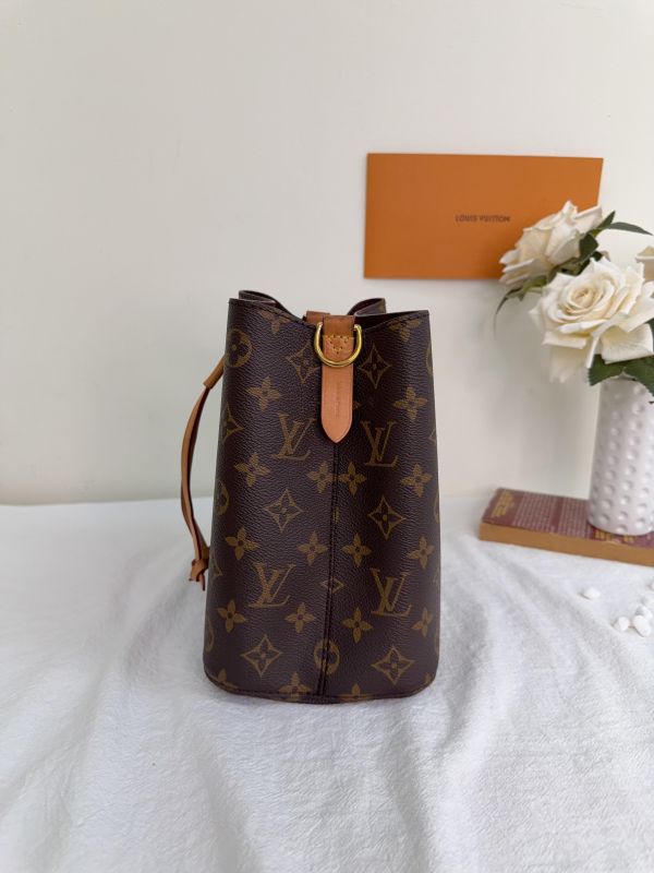 【9成新】LV Néonoé BB 