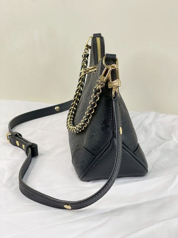 【未使用閒置品】LV Boulogne PM 牛角包 