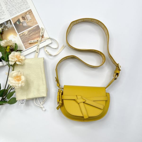 【12期0利率】LOEWE MINI GATE 小雞黃【9成新】 