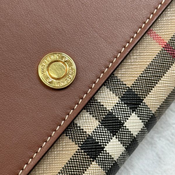 【12期0利率】BURBERRY 全皮翻蓋內裡格紋WOC【95成新】 