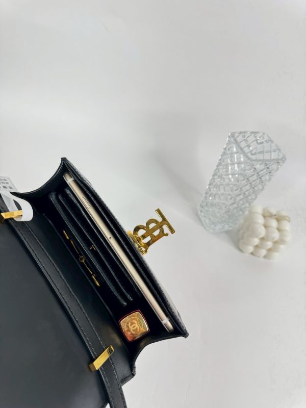 【分期0利率】BURBERRY TB鎖頭 MINI翻蓋斜背包【9成新】 