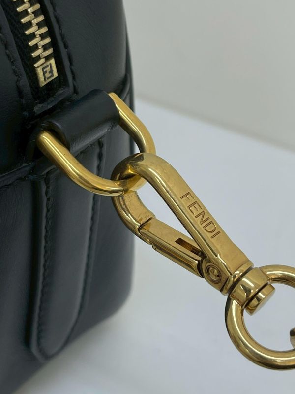 【9成新】FENDI 老花相機包 