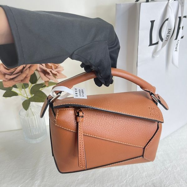 【12期0利率】LOEWE MINI  PUZZLE 焦糖色【24年台灣購證】【99成新】 