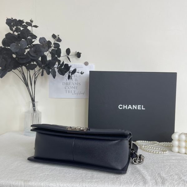 【12期0利率】CHANEL 山形紋 BOY 25 深藍【9成新】 
