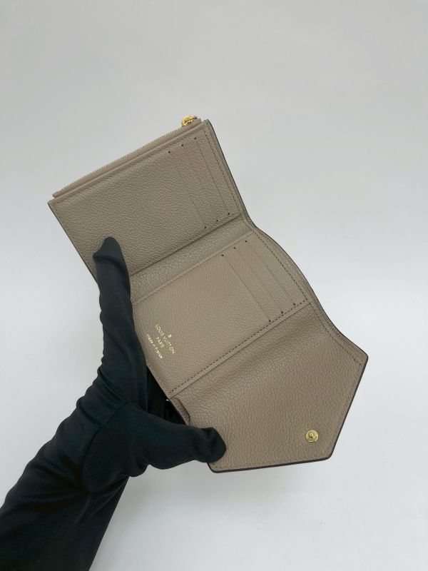 【95成新】LV Victorine皮革三折短夾 