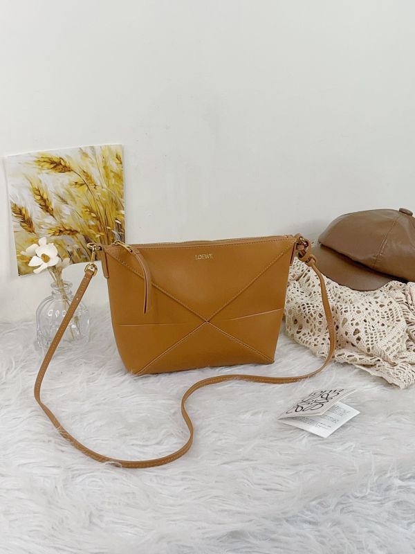 【分期0利率】LOEWE PUZZLE FOLD POUCH 沙色【9成新】 