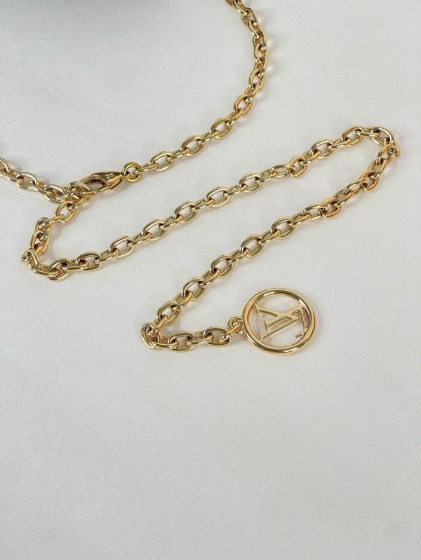 【分期0利率】LV Wallet On Chain Lily【99成新】 