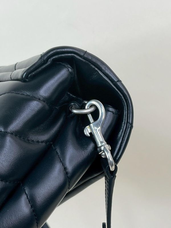 【95成新】YSL LOULOU Toy 