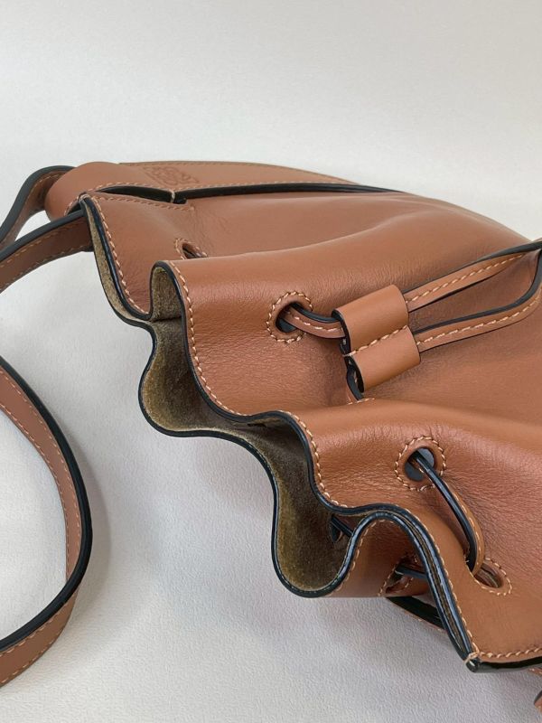 【9成新】LOEWE HORSEHOE 馬蹄造型斜背包 