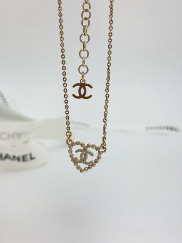 【99成新】CHANEL 愛心墜飾水鑽項鍊 