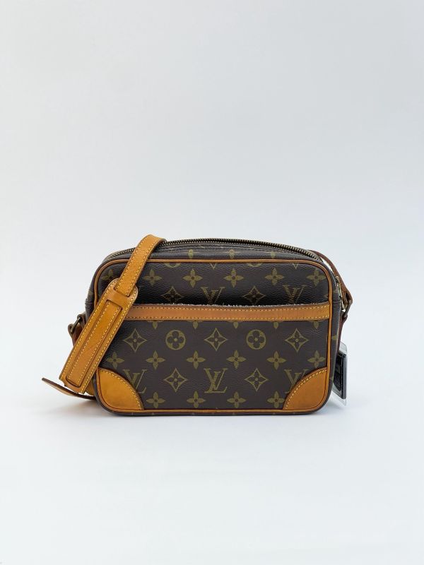 【85成新】LV TROCADERO 23 相機包 