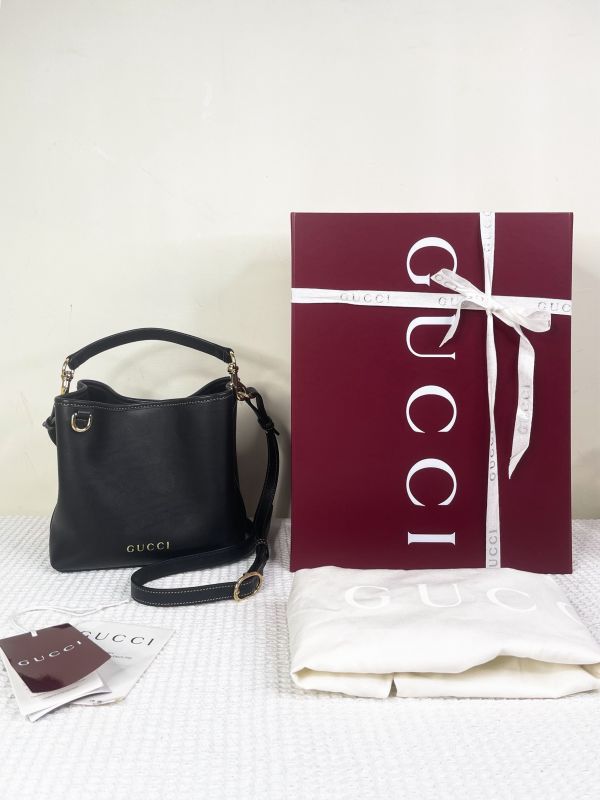 【分期0利率】GUCCI GG Emblem系列小號水桶包 【95成新】 