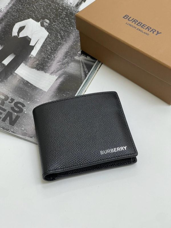 【9成新】BURBERRY 燙銀LOGO 防刮短夾 