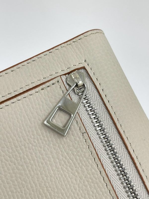 【95成新】LOEWE 鵝卵石紋小牛皮ANAGRAM長夾 