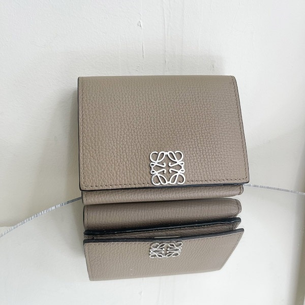 【12期0利率】LOEWE Anagram三折短夾【9成新】 