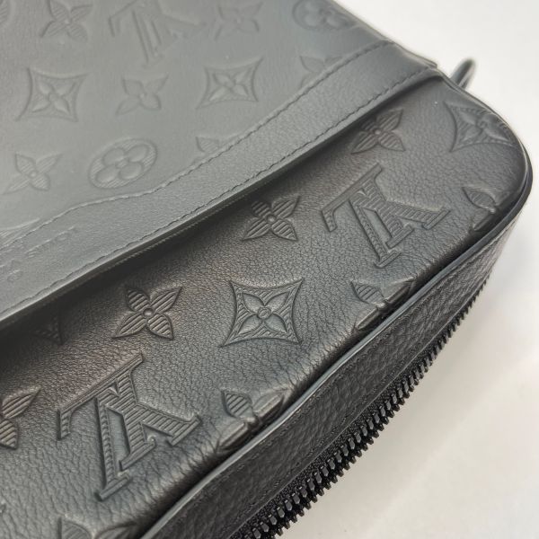 【12期0利率】LV Trio 郵差包【24年3月韓國購證】【99成新】 