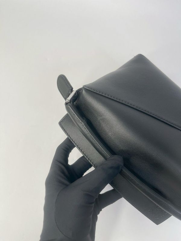 【99成新】LOEWE MINI  PUZZLE  黑色 