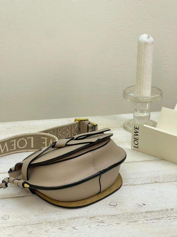 【9成新】LOEWE MINI GATE 雙層包 沙色 