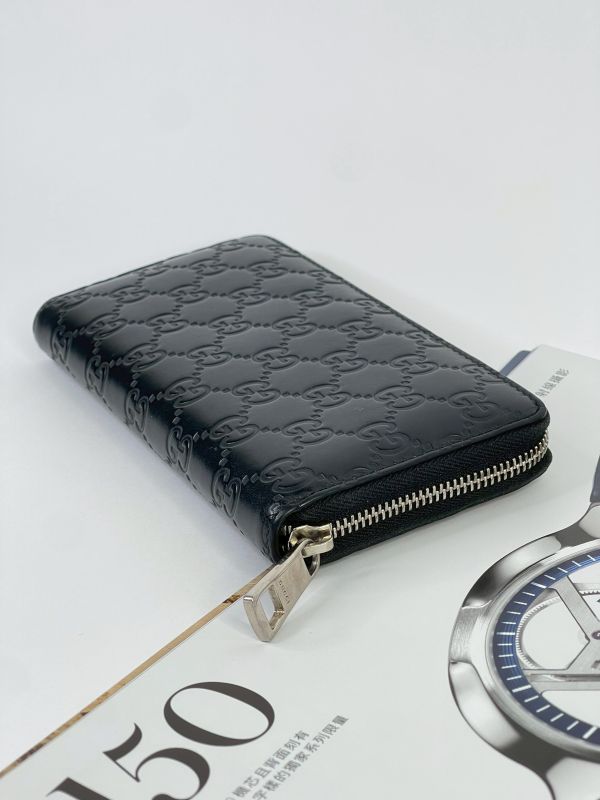 【9成新】GUCCI Signature GG 壓紋牛皮拉鍊長夾 