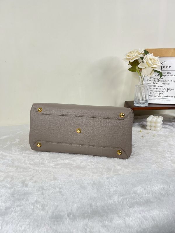 【分期0利率】BURBERRY BANNER MD 手提肩背兩用包 【95成新】 