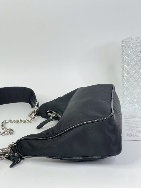 【9成新】PRADA Re-Edition 2005 Re-Nylon 手袋 