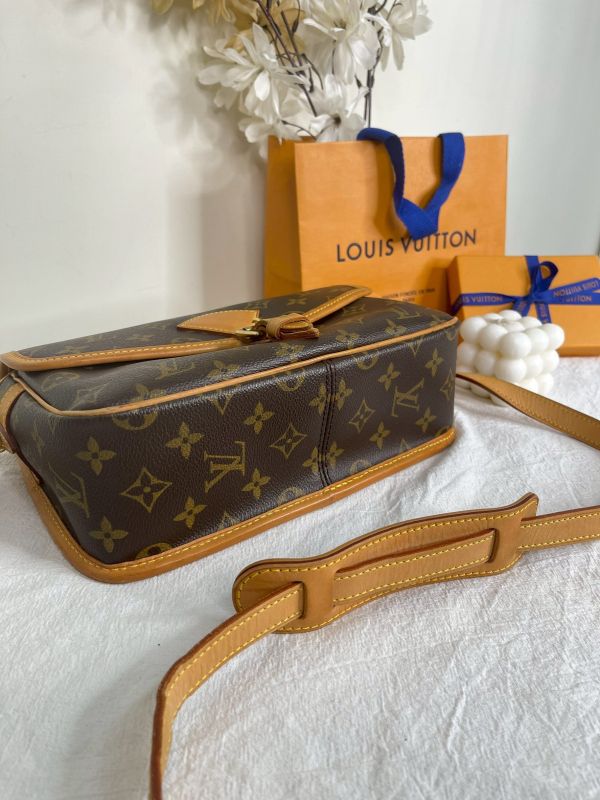 【分期0利率】LV VINTAGE 老花法棍包【9成新】 