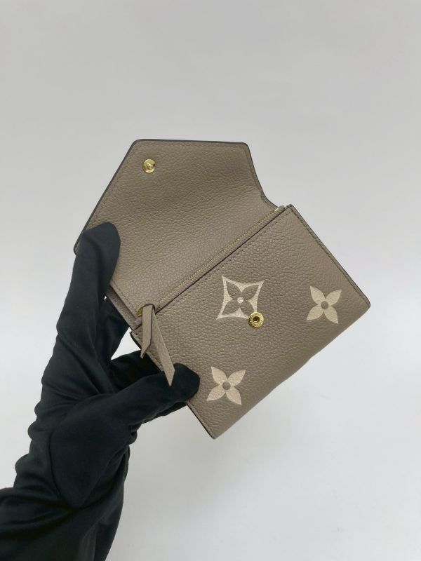 【95成新】LV Victorine皮革三折短夾 