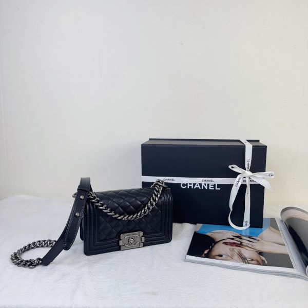 【12期0利率】CHANEL LE BOY 小型口蓋包【22年6月越南購證】【99成新】 