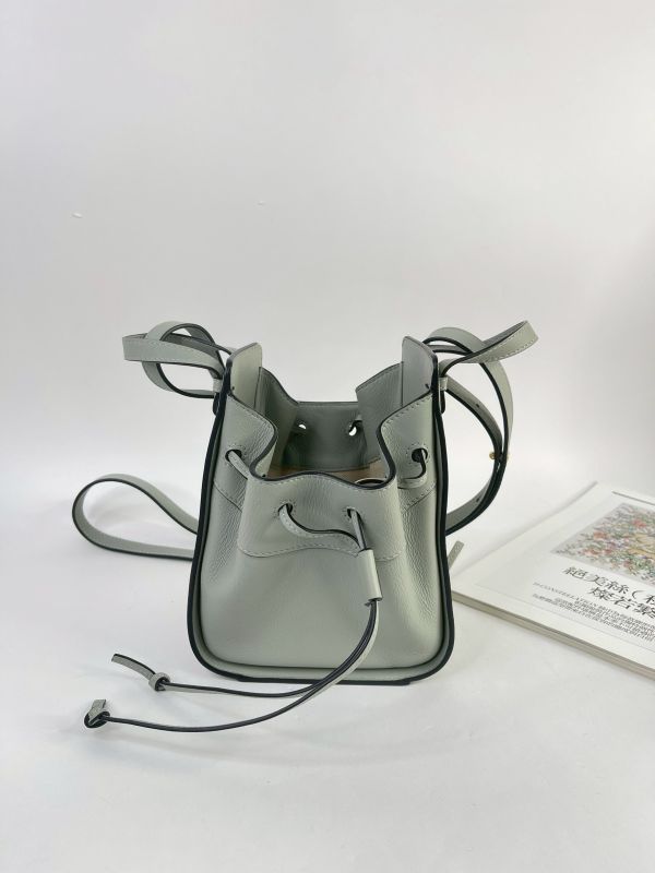 【95成新】LOEWE Mini Hammock 小牛皮 