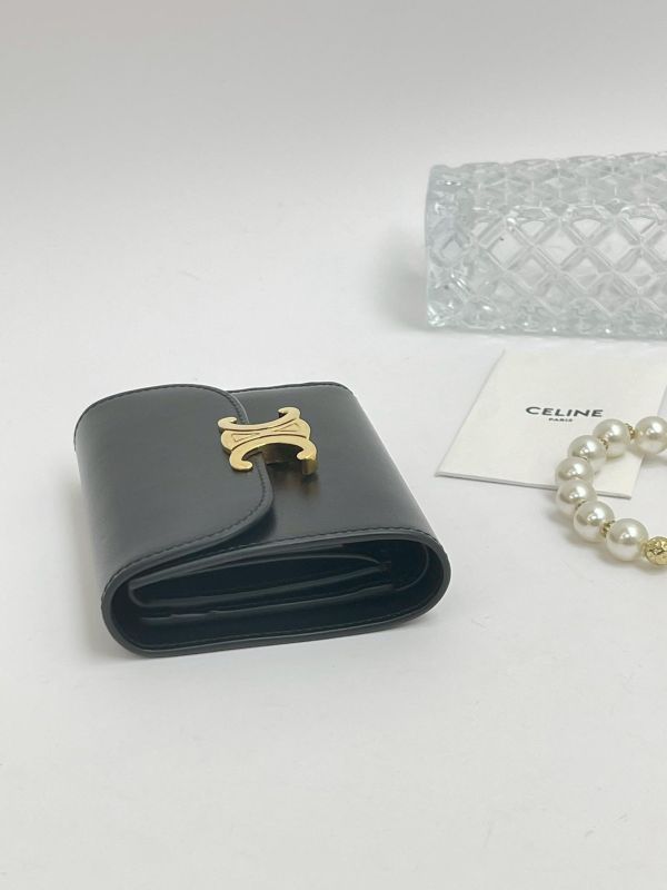 【95成新】CELINE 亮面牛皮革TRIOMPHE三折短夾 