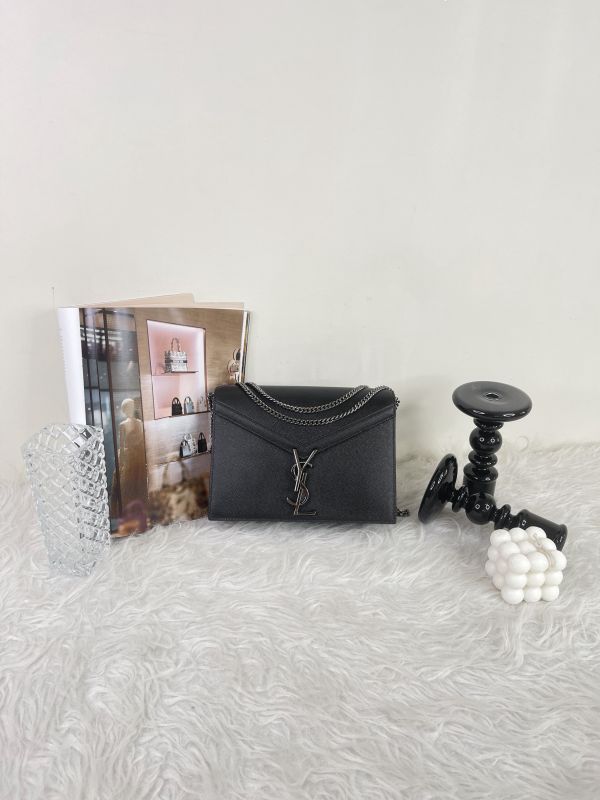 【分期0利率】YSL CASSANDRA 翻蓋包【95成新】 