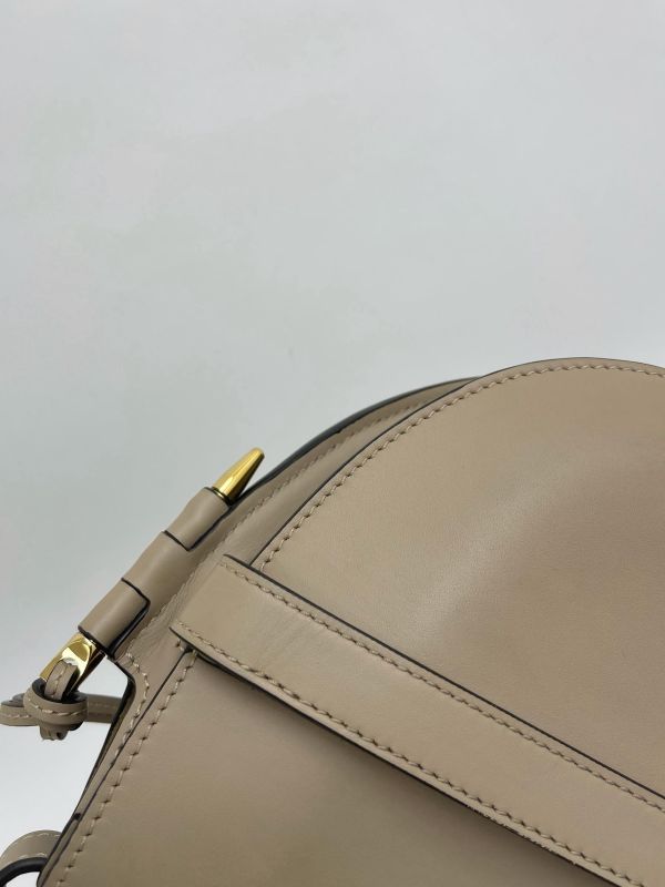 【95成新】LOEWE SMALL GATE柔軟小牛皮 