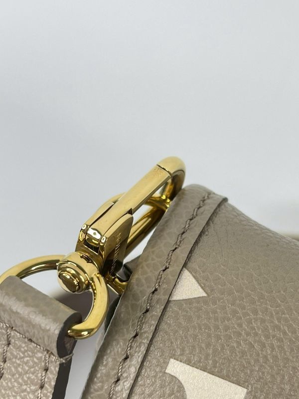 【95成新】LV Diane 